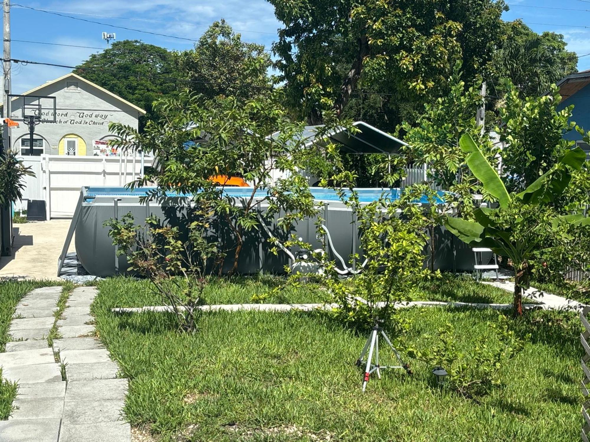 מלון מיאמי ספרינגס Mini House Oasis מראה חיצוני תמונה
